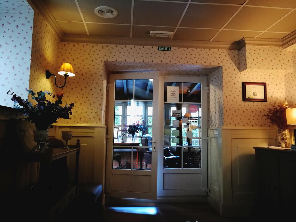Gasthaus Casona Naviega Navia Exterior foto